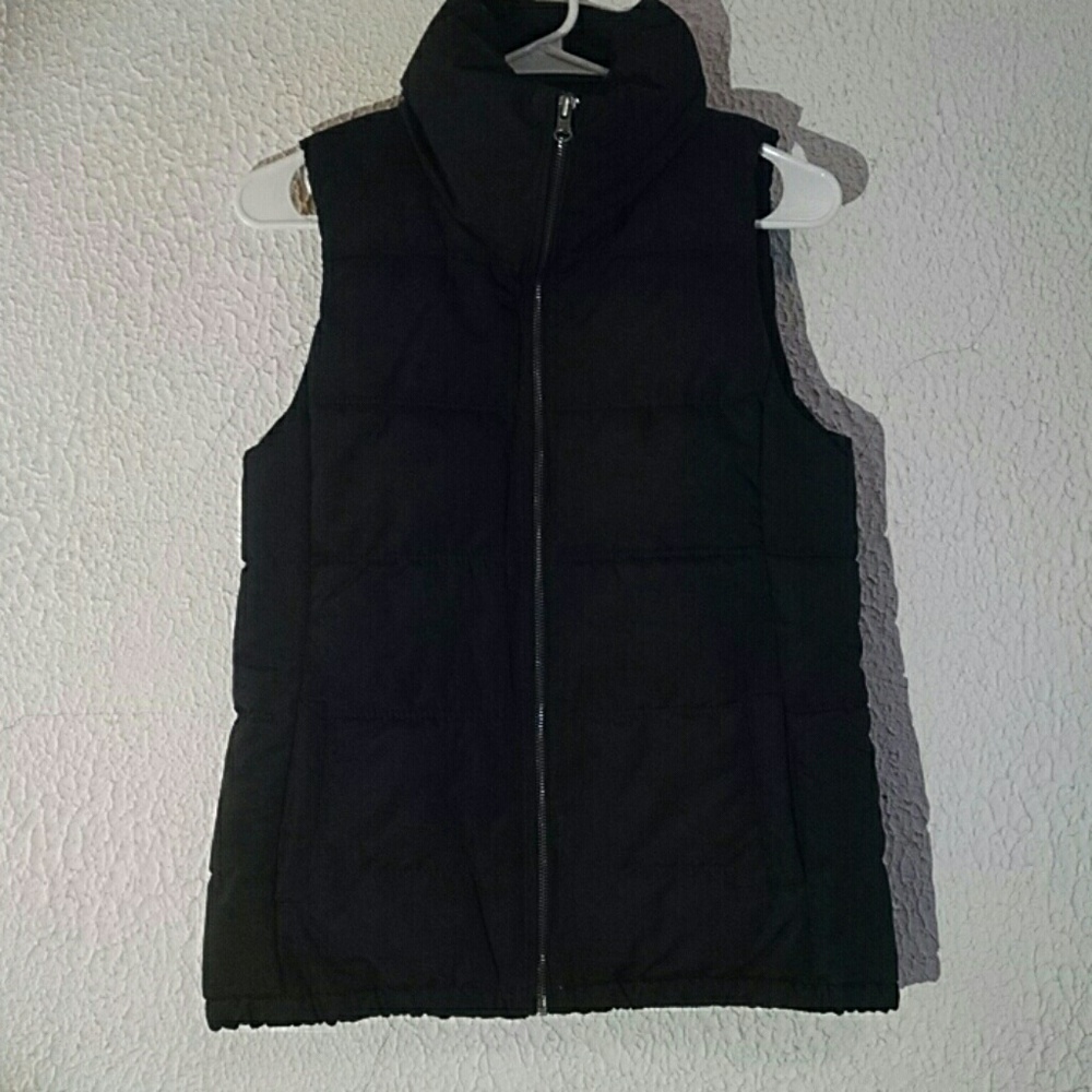 black puffer vest